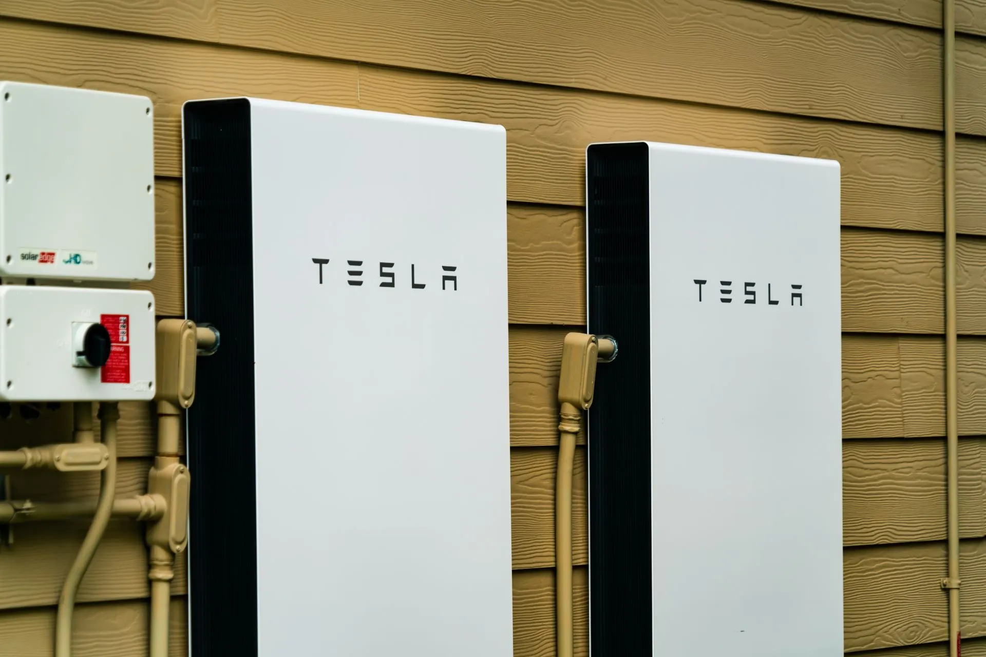 Tesla's Powerwall Home System Just Hit Major Milestone - MITechNews